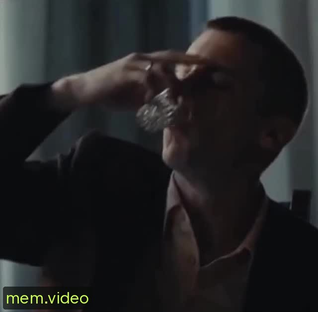 Кадр на 0:04