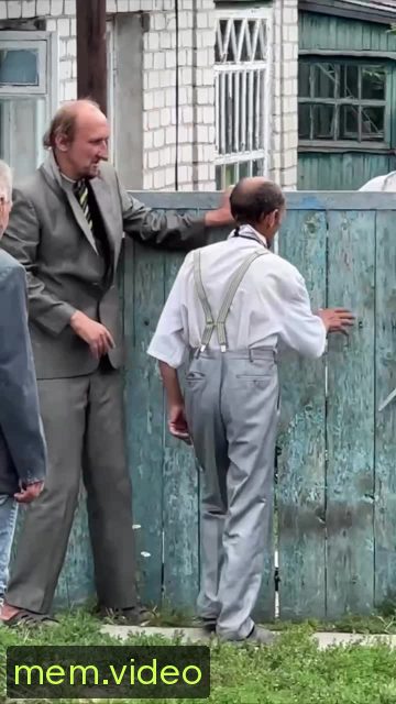 Кадр на 0:03