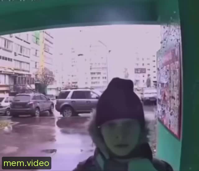 Кадр на 0:02
