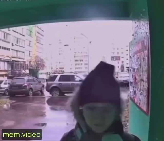 Кадр на 0:04