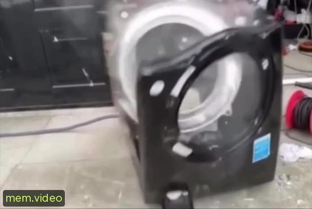 Кадр на 0:05
