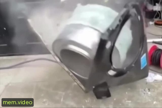 Кадр на 0:06