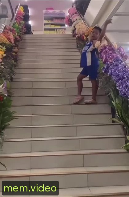 Кадр на 0:18