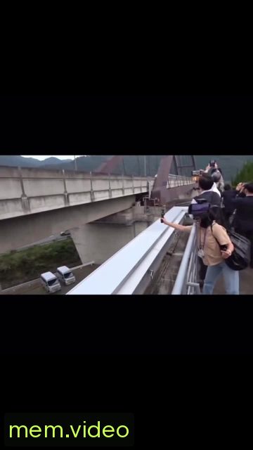 Кадр на 0:01