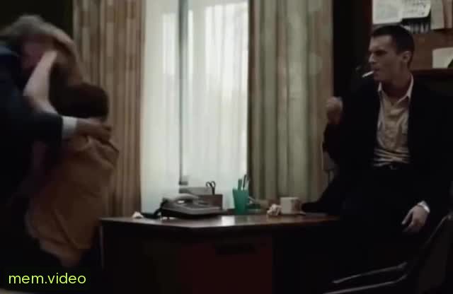 Кадр на 0:03