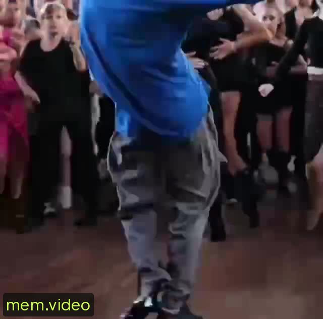 Кадр на 0:01