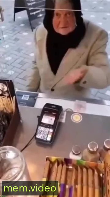 Кадр на 0:02