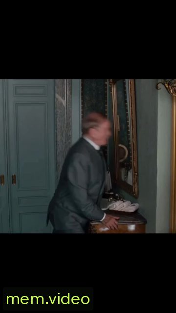 Кадр на 0:01