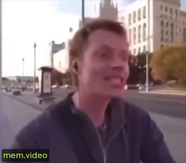 Кадр на 0:01
