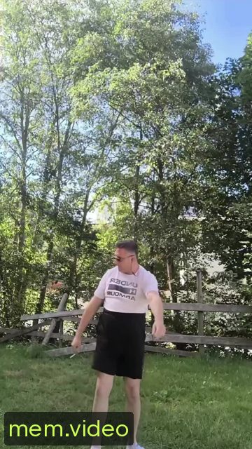 Кадр на 0:15