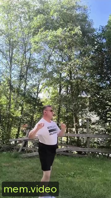 Кадр на 0:26