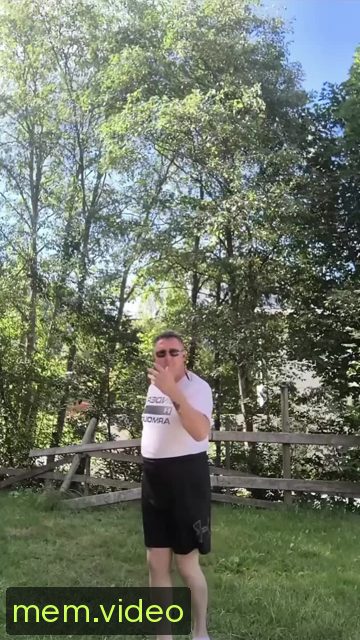 Кадр на 0:43