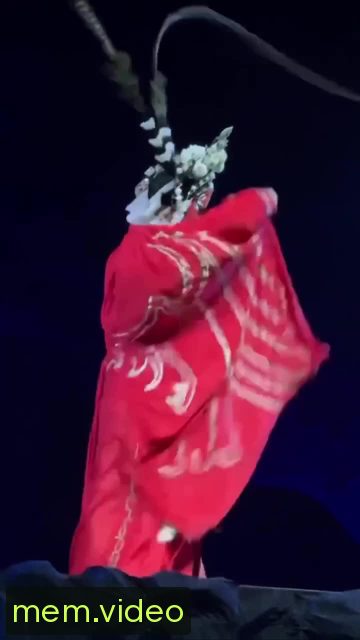 Кадр на 0:12