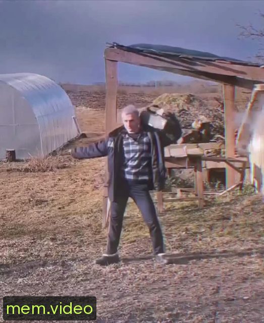 Кадр на 0:02