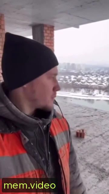Кадр на 0:03