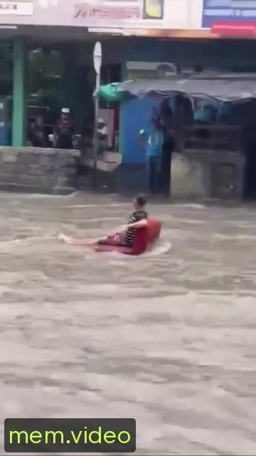 Кадр на 0:02
