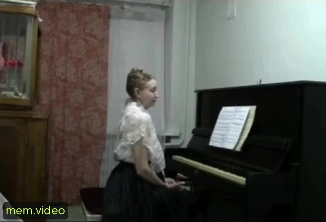 Кадр на 0:09