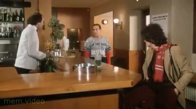 Кадр: «У меня плохой характер?» — Челентано в «Укрощение строптивого»