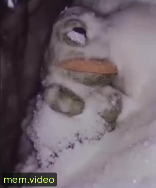Кадр на 0:02
