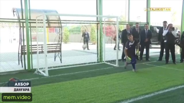 Кадр на 0:03
