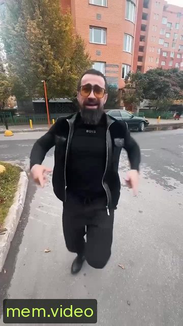 Кадр на 0:03