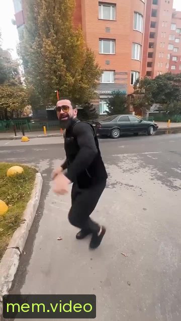 Кадр на 0:06