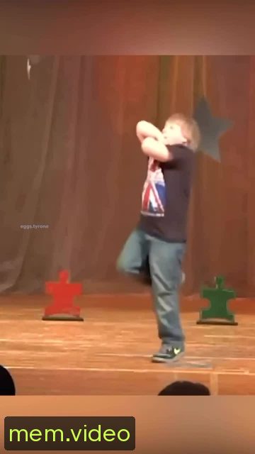 Кадр на 0:22