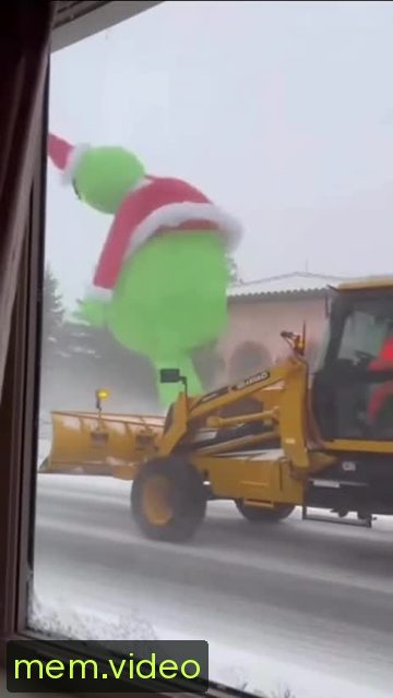 Кадр на 0:02