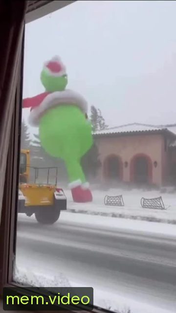 Кадр на 0:06