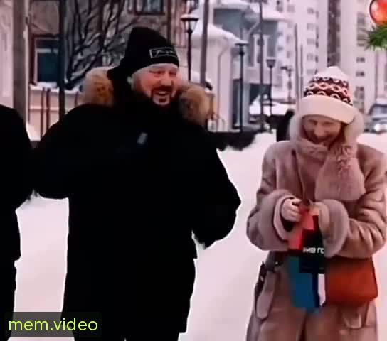 Кадр на 0:09