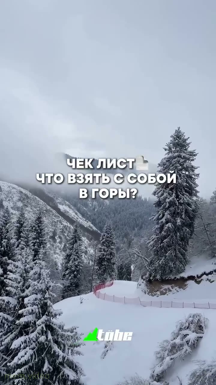 Кадр: Олег Газманов энергично танцует на сцене в полуприседе
