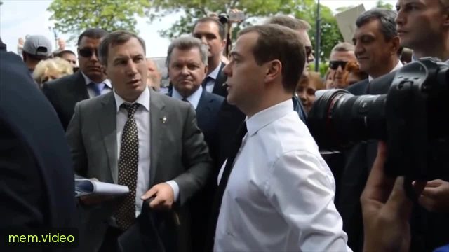 Кадр на 0:02
