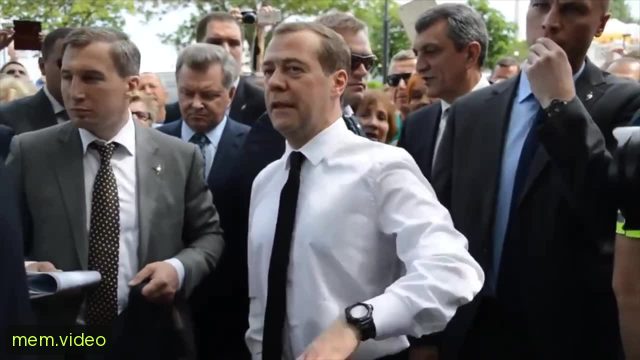 Кадр на 0:08