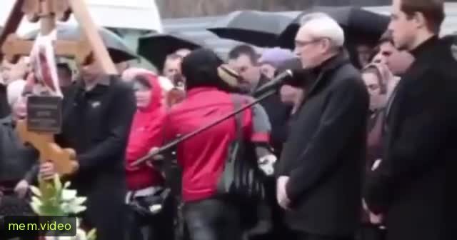 Кадр на 0:06