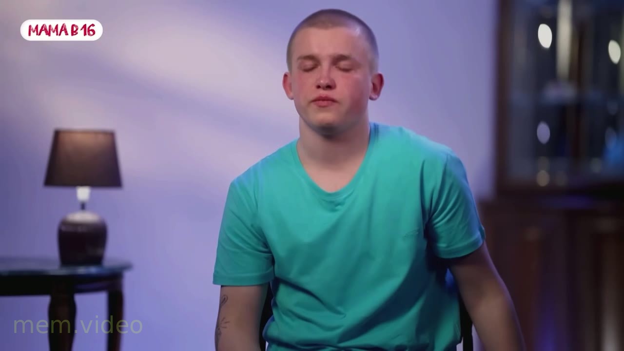 Кадр: «У меня мама неадекватная» в шоу «Мама в 16»
