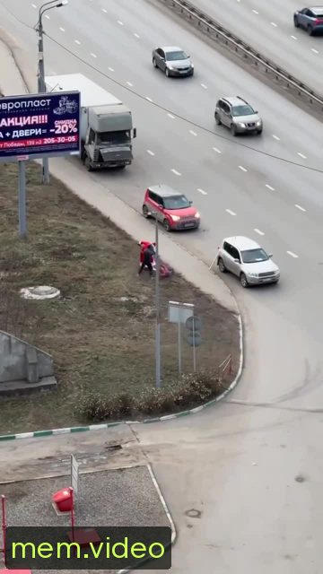 Кадр на 0:01