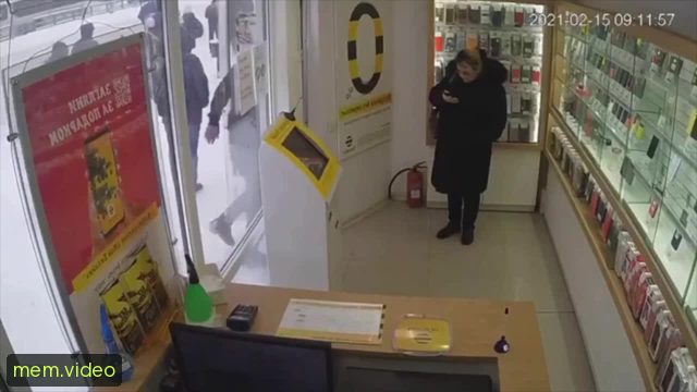 Кадр на 0:01