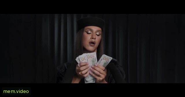Кадр на 0:03