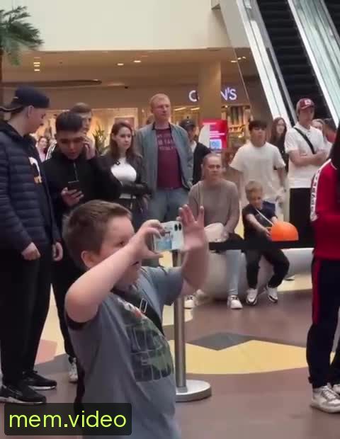 Кадр на 0:10