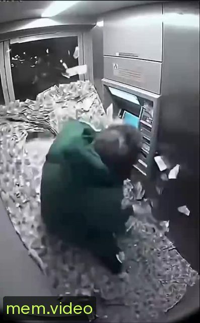 Кадр на 0:04