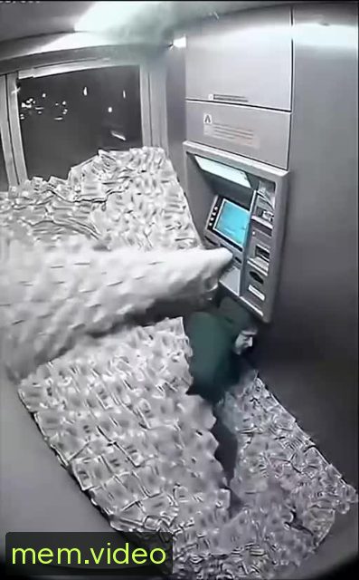 Кадр на 0:06