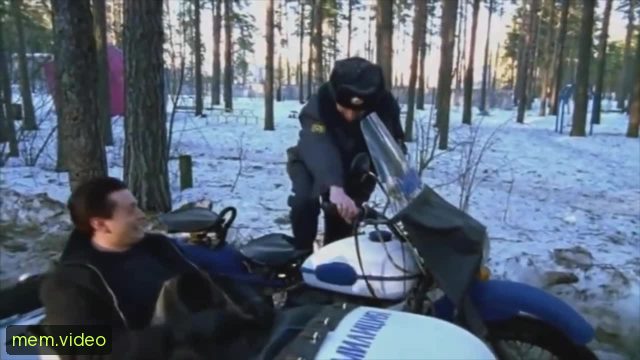 Кадр на 0:42