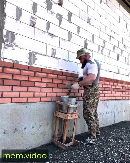 Кадр на 0:22
