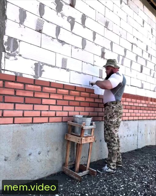 Кадр на 0:27