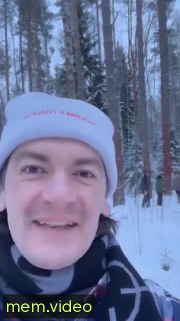 Кадр на 0:06