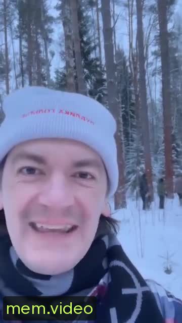 Кадр на 0:09