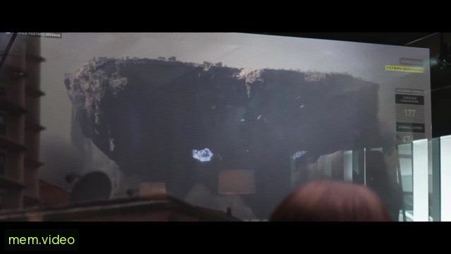 Кадр на 0:35