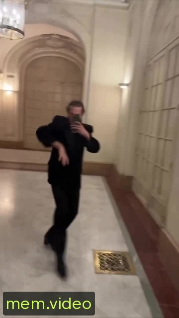 Кадр на 0:04