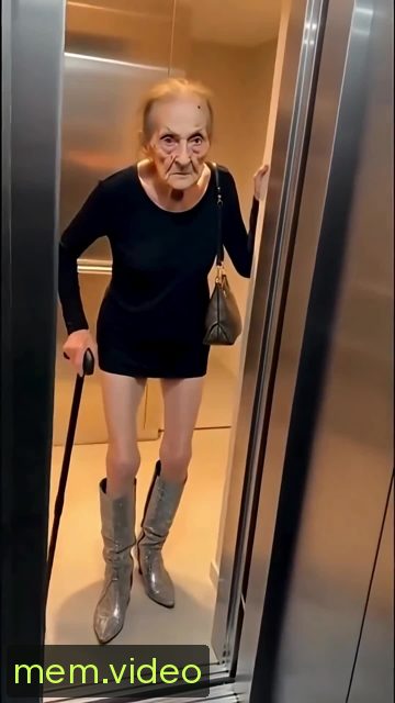 Кадр на 0:02