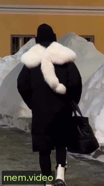 Кадр на 0:01